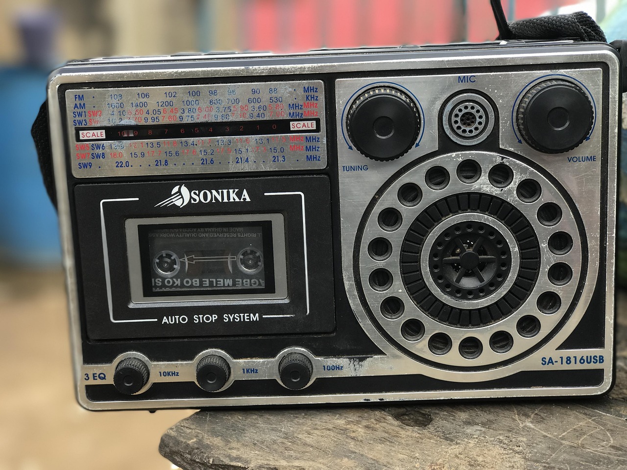 Sonika SA-1816USB Weltempfänger (Schwarz/Silber - Kassettenlaufwerk - 9-Band Radio - USB/SD Funktion)